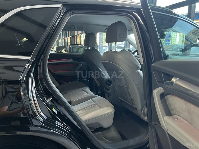 Audi Q5 2020, 156,000 km - 2.0 l - Bakı