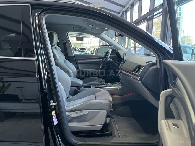 Audi Q5 2020, 156,000 km - 2.0 l - Bakı