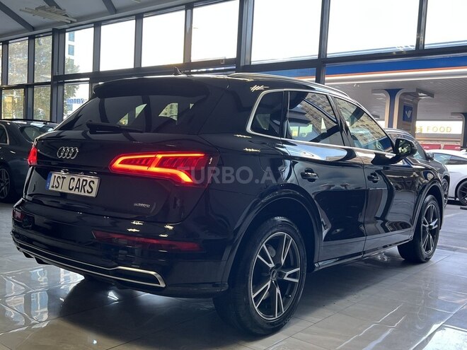 Audi Q5 2020, 156,000 km - 2.0 l - Bakı