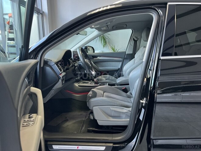 Audi Q5 2020, 156,000 km - 2.0 l - Bakı