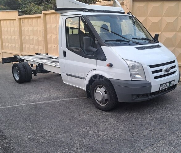 Ford Transit 2011, 131,000 km - 2.4 л - Bakı
