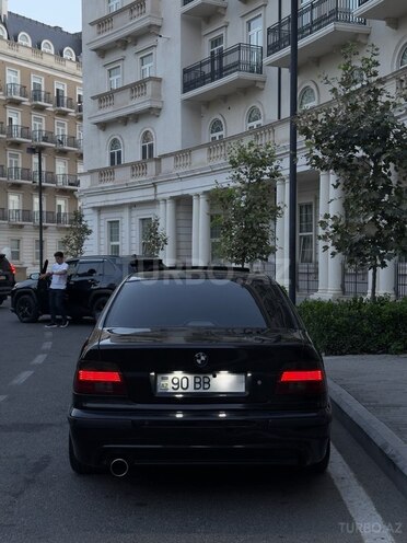 BMW 528 1999, 205,000 km - 2.8 l - Bakı