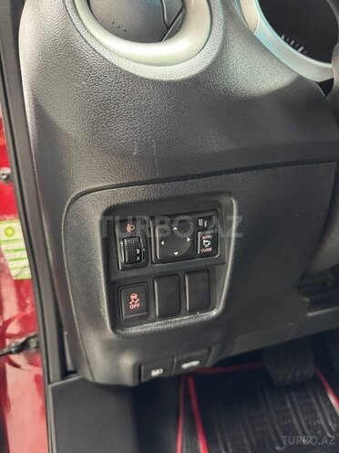 Nissan Juke 2013, 207,000 km - 1.6 л - Bakı