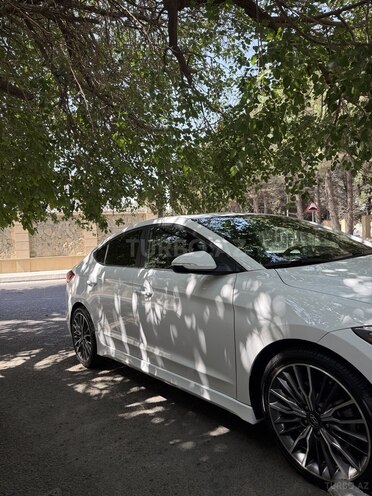 Hyundai Elantra 2018, 145,000 km - 1.6 l - Bakı