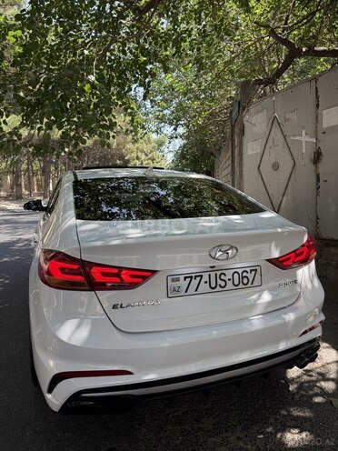 Hyundai Elantra 2018, 145,000 km - 1.6 l - Bakı