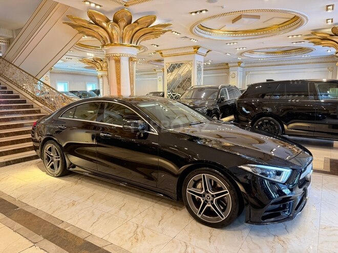 Mercedes  2019, 116,000 km - 2.0 l - Bakı