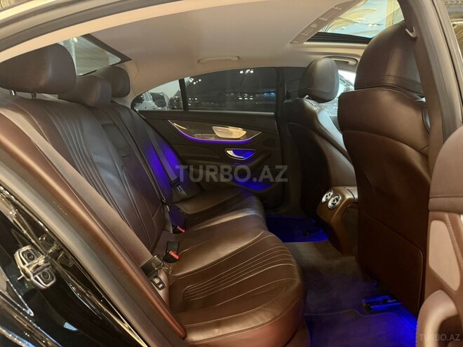 Mercedes  2019, 116,000 km - 2.0 l - Bakı