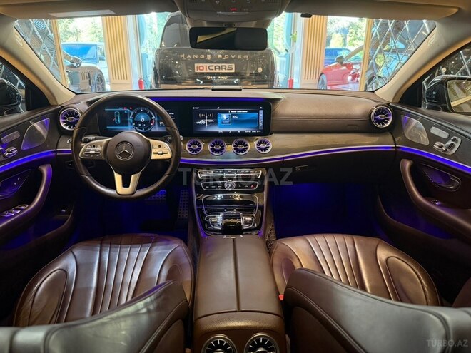 Mercedes  2019, 116,000 km - 2.0 l - Bakı