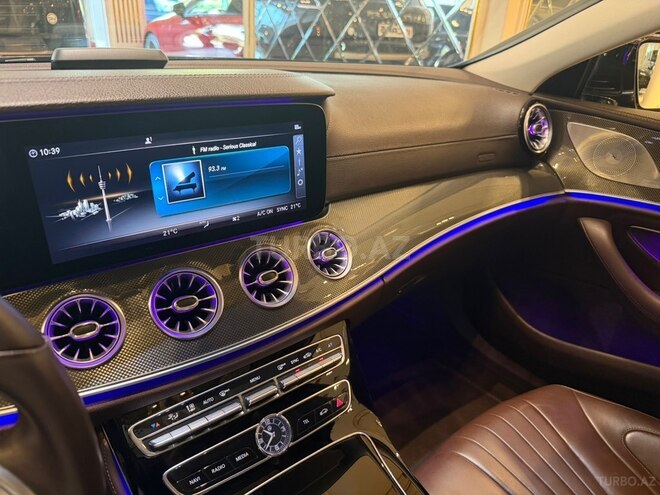 Mercedes  2019, 116,000 km - 2.0 l - Bakı