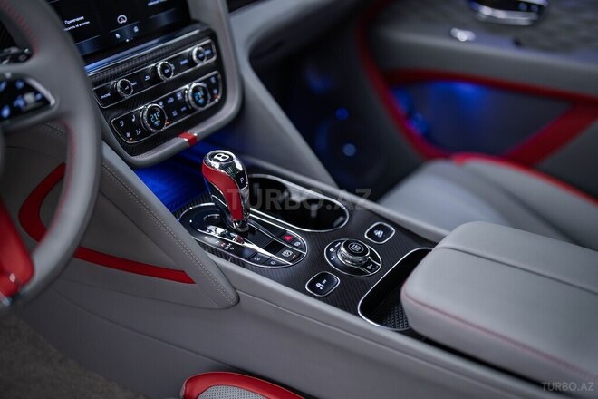 Bentley Bentayga 2026, 0 km - 4.0 l - Bakı
