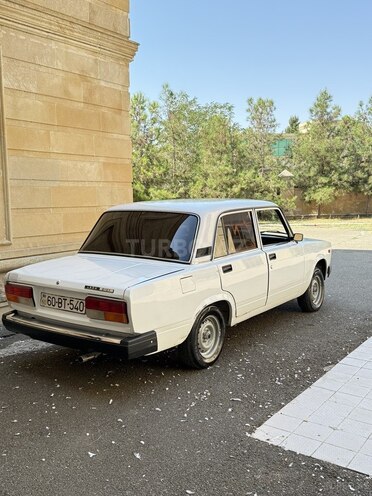 LADA (VAZ) 2107 2008, 230,000 km - 1.6 l - Ucar