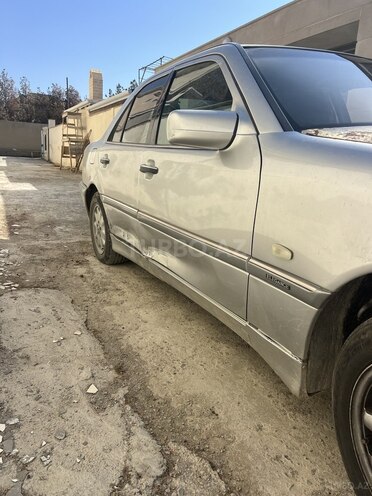 Mercedes C 180 1995, 480,000 km - 1.8 l - Bakı