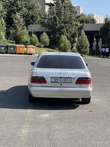 Mercedes E 240 1999, 499,999 km - 2.4 l - Bakı