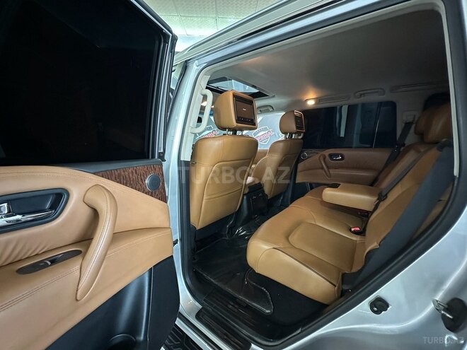 Nissan Patrol 2016, 191,000 km - 5.6 l - Bakı