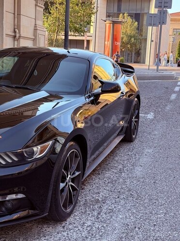 Ford Mustang 2015, 117,000 km - 2.3 л - Bakı