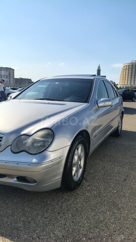 Mercedes C 180 2001, 365,000 km - 2.0 l - Bakı