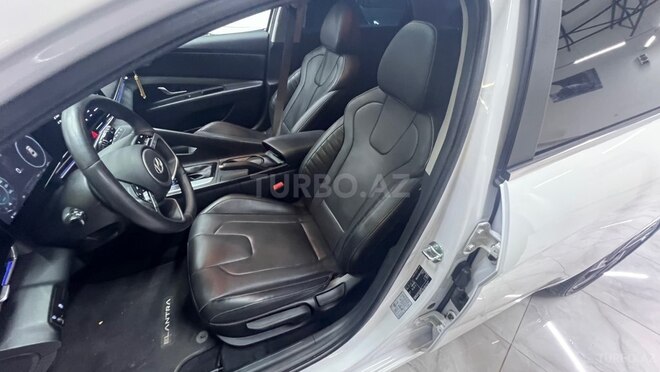 Hyundai Elantra 2025, 24,000 km - 1.6 l - Bakı