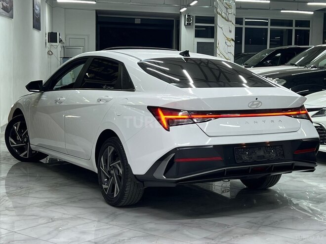 Hyundai Elantra 2025, 24,000 km - 1.6 l - Bakı