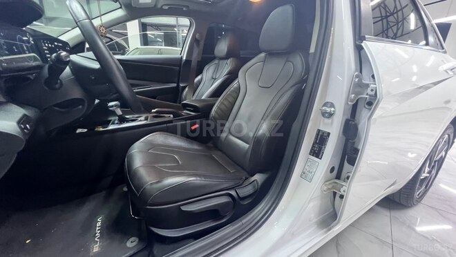 Hyundai Elantra 2025, 24,000 km - 1.6 l - Bakı