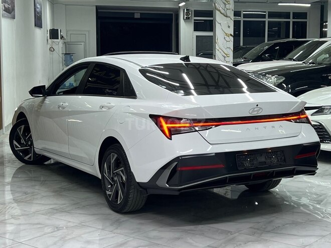 Hyundai Elantra 2025, 24,000 km - 1.6 l - Bakı
