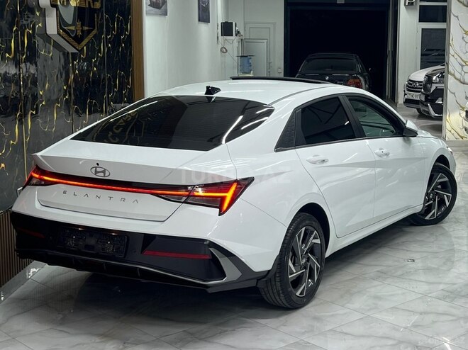 Hyundai Elantra 2025, 24,000 km - 1.6 l - Bakı
