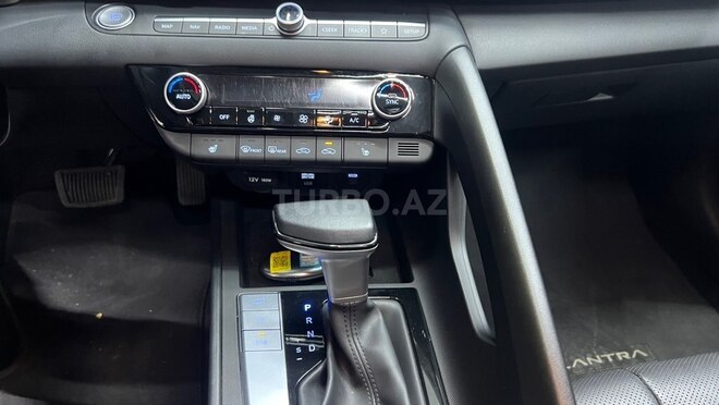Hyundai Elantra 2025, 24,000 km - 1.6 l - Bakı