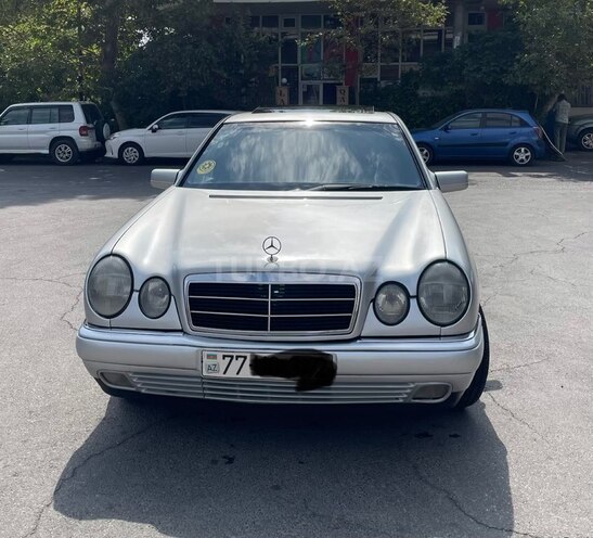 Mercedes E 230 1996, 331,000 km - 2.3 л - Bakı
