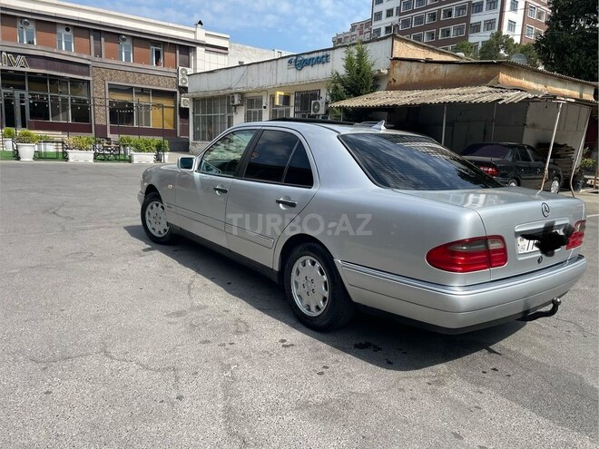 Mercedes E 230 1996, 331,000 km - 2.3 л - Bakı