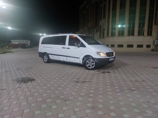 Mercedes  2010, 190,000 km - 2.1 l - Salyan