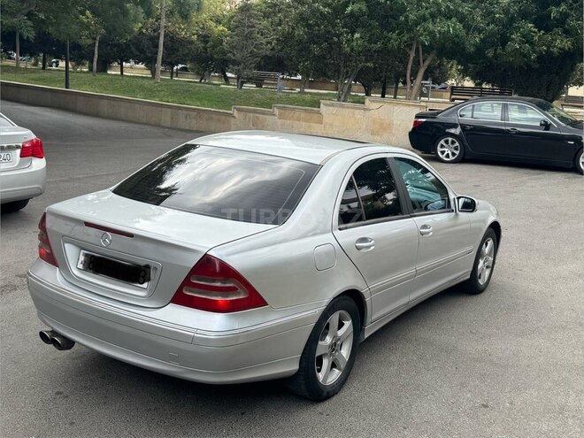 Mercedes C 240 2001, 255,666 km - 2.6 l - Bakı
