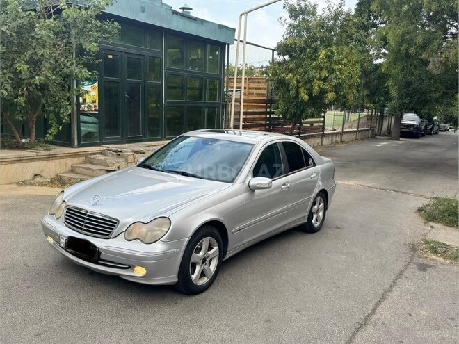 Mercedes C 240 2001, 255,666 km - 2.6 l - Bakı