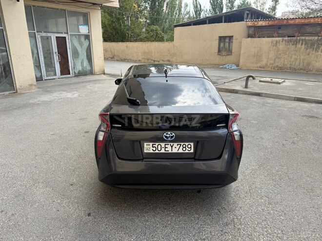 Toyota Prius 2016, 190,000 km - 1.8 л - Sumqayıt