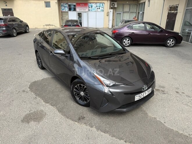 Toyota Prius 2016, 190,000 km - 1.8 л - Sumqayıt