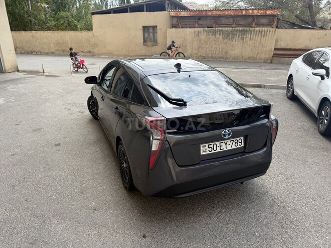 Toyota Prius 2016, 190,000 km - 1.8 л - Sumqayıt