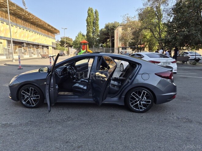 Hyundai Elantra 2019, 65,000 km - 1.6 л - Bakı