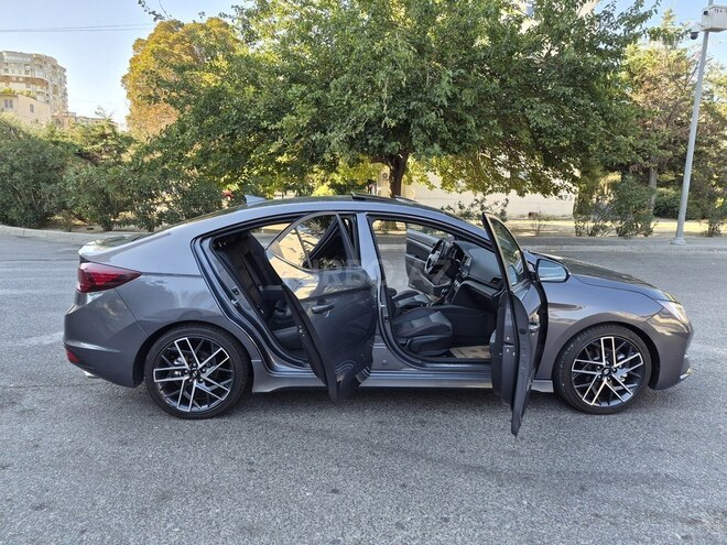 Hyundai Elantra 2019, 65,000 km - 1.6 л - Bakı