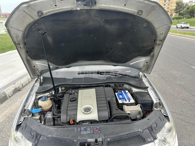 Volkswagen Passat 2006, 301,500 km - 2.0 l - Bakı