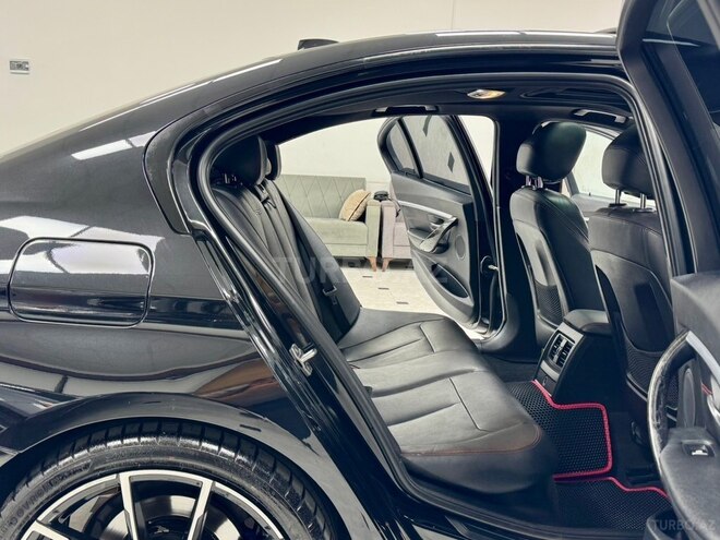 BMW 330 2016, 214,000 km - 2.0 л - Bakı