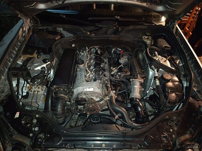 Mercedes E 270 2004, 284,000 km - 2.7 л - Bakı