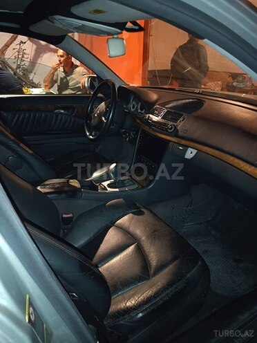 Mercedes E 270 2004, 284,000 km - 2.7 л - Bakı