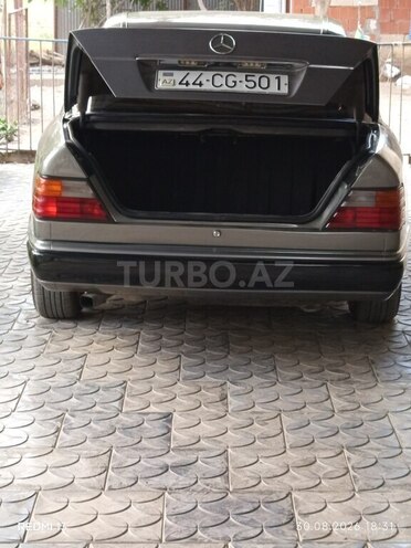 Mercedes  1988, 700,000 km - 2.0 л - Masallı