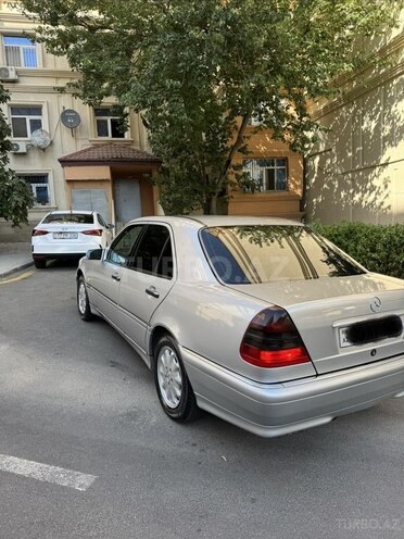 Mercedes C 220 1999, 418,000 km - 2.2 л - Bakı