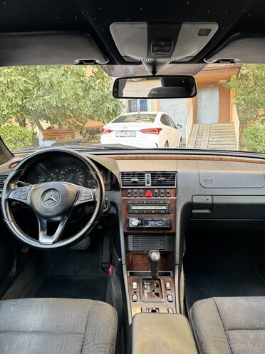 Mercedes C 220 1999, 418,000 km - 2.2 л - Bakı