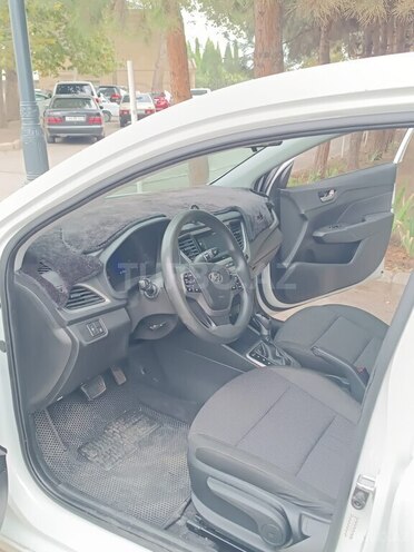 Hyundai Accent 2021, 209,215 km - 1.6 l - Gəncə