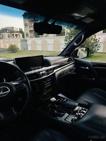 Lexus LX 570 2016, 200,000 km - 5.7 л - Bakı