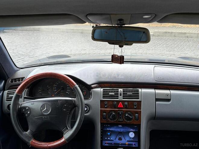 Mercedes E 230 1996, 296,000 km - 2.3 l - Bakı