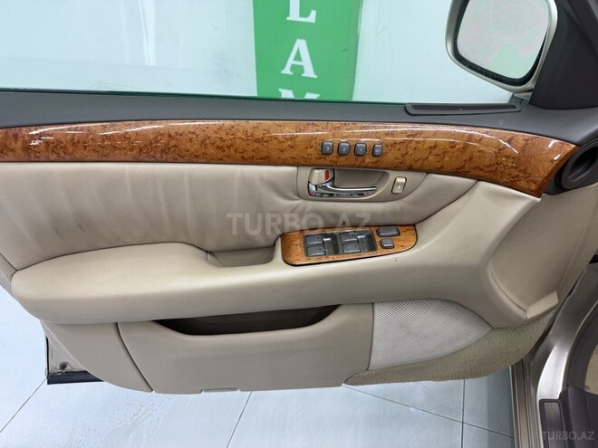 Lexus LS 430 2005, 261,500 km - 4.3 л - Bakı