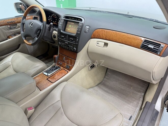 Lexus LS 430 2005, 261,500 km - 4.3 л - Bakı