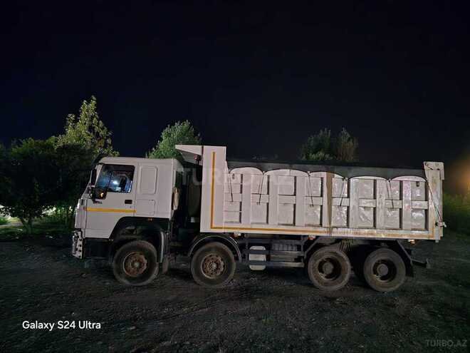 HOWO 371 2013, 350,000 km - 9.0 l - Yardımlı