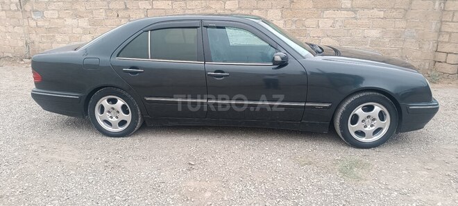 Mercedes E 280 4MATIC 2000, 456,540 km - 2.8 l - Ağdam